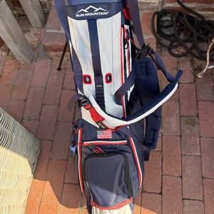 Sun mountain golf bag prior generation 2.5 stand bag